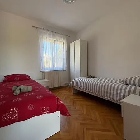 شقة Modern With Private Garden In بولا